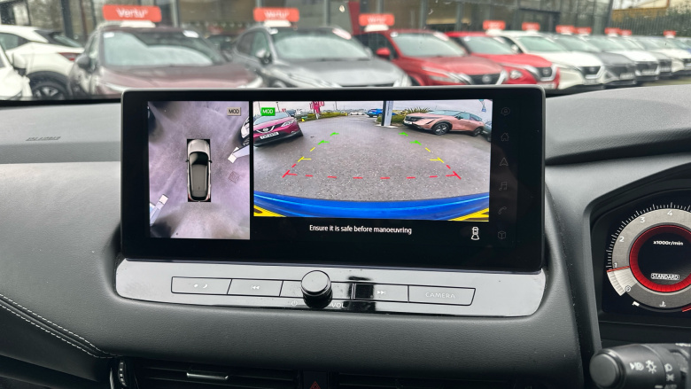 Nissan Qashqai 1.3 DiG-T MH N-Connecta 5dr Petrol Hatchback